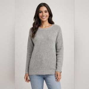 Roots Women's Light Gray Knit Crew Neck Sweater